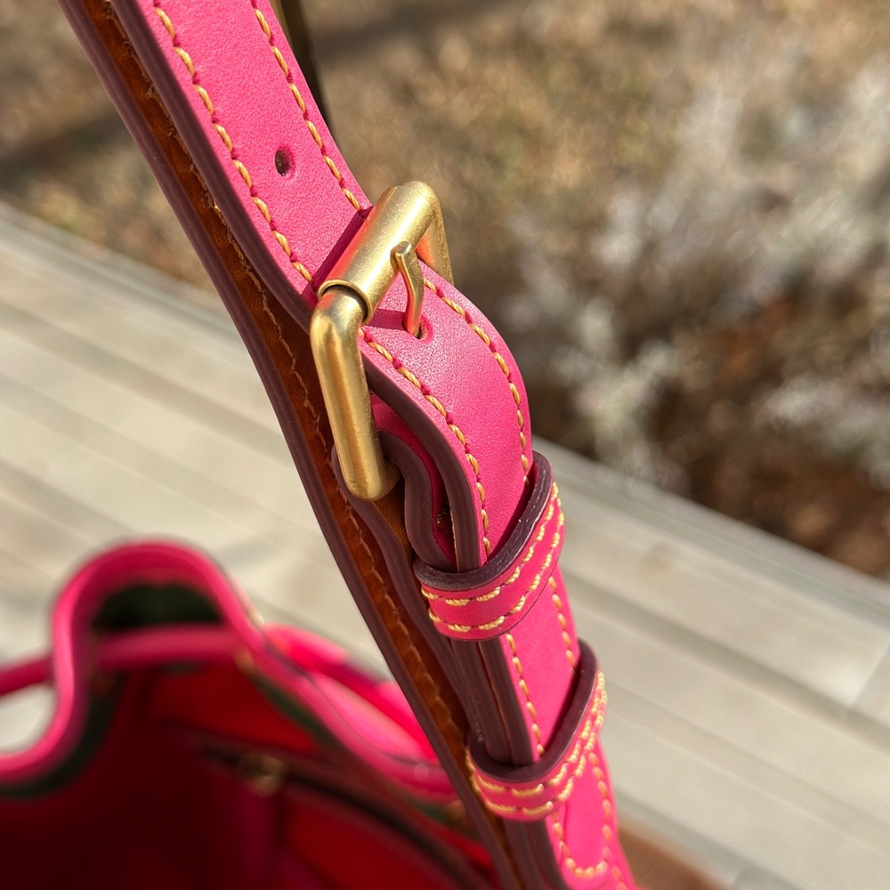 Dooney & Bourke Fuchsia Pink Florentine Whipstitch Bucket Drawstring Bag EEUC - Picture 6 of 11